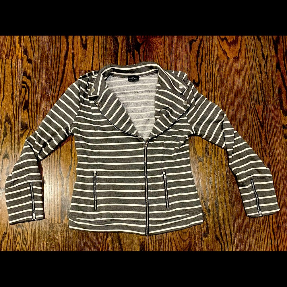 Gray & white jacket with asymmetrical zip